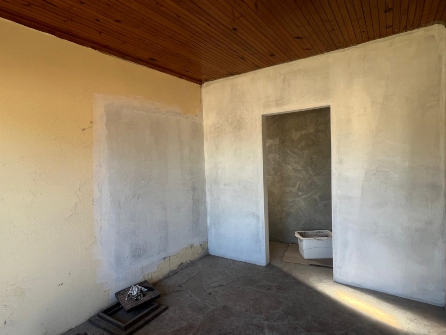 6 Bedroom Property for Sale in Rowallan Park Eastern Cape